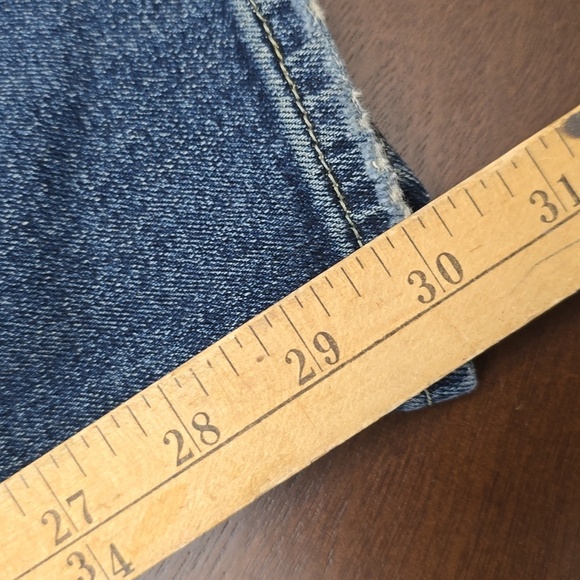 HOLLISTER Men's 34 X 30 Blue Distressed Jeans Boot Epic Flex - Picture 5 of 8